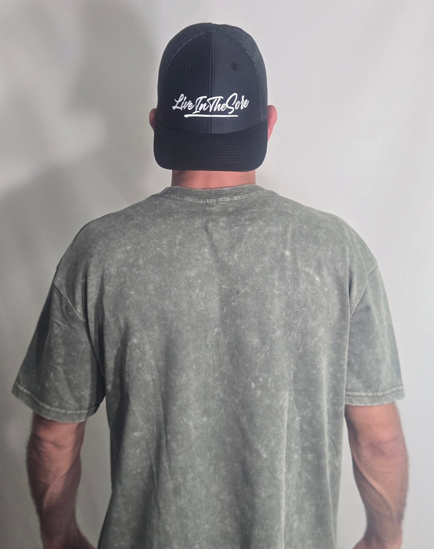 LIVEINTHESORE ACIDWASH GREEN T