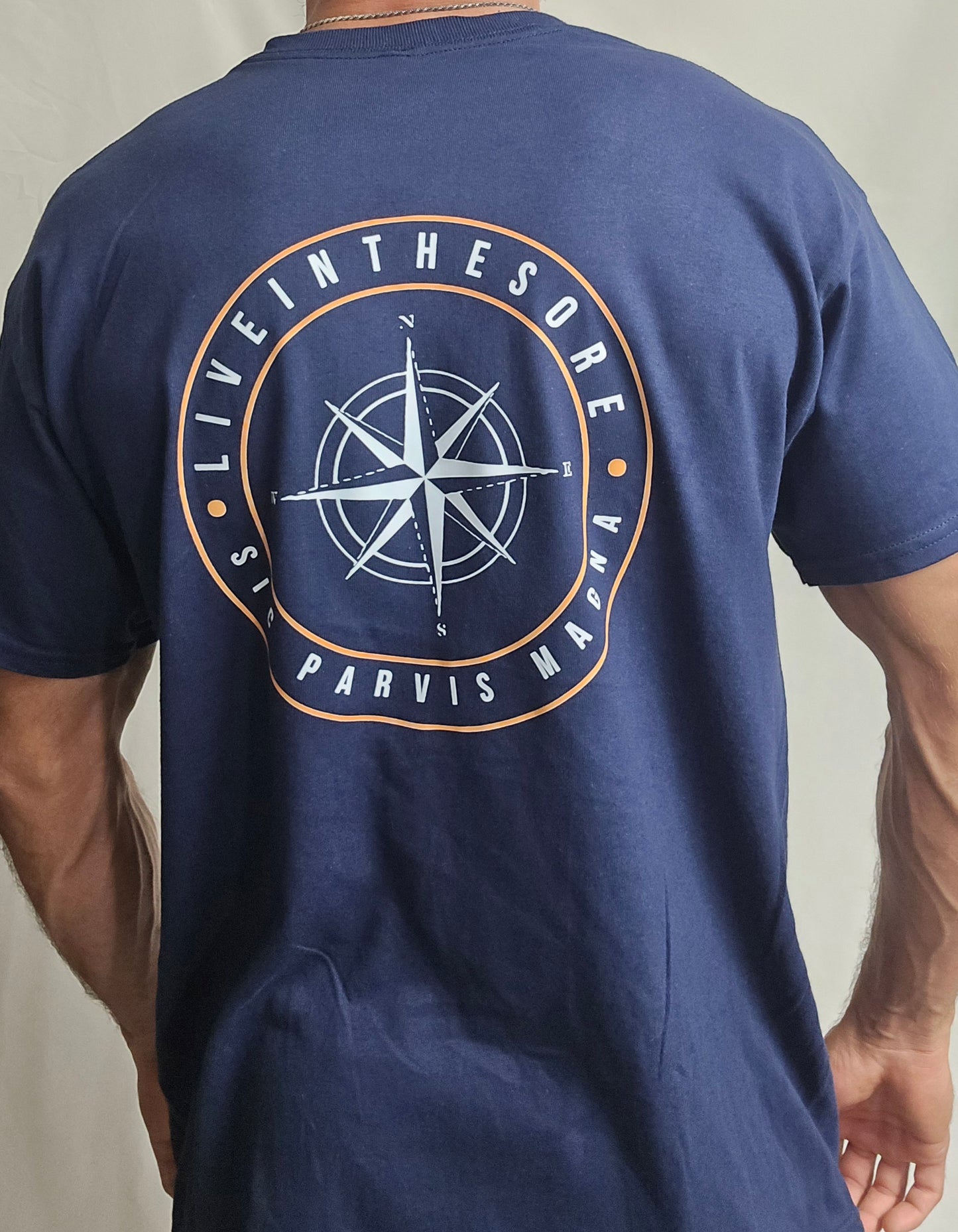 LIVEINTHESORE Sic Parvis Magna T-shirt